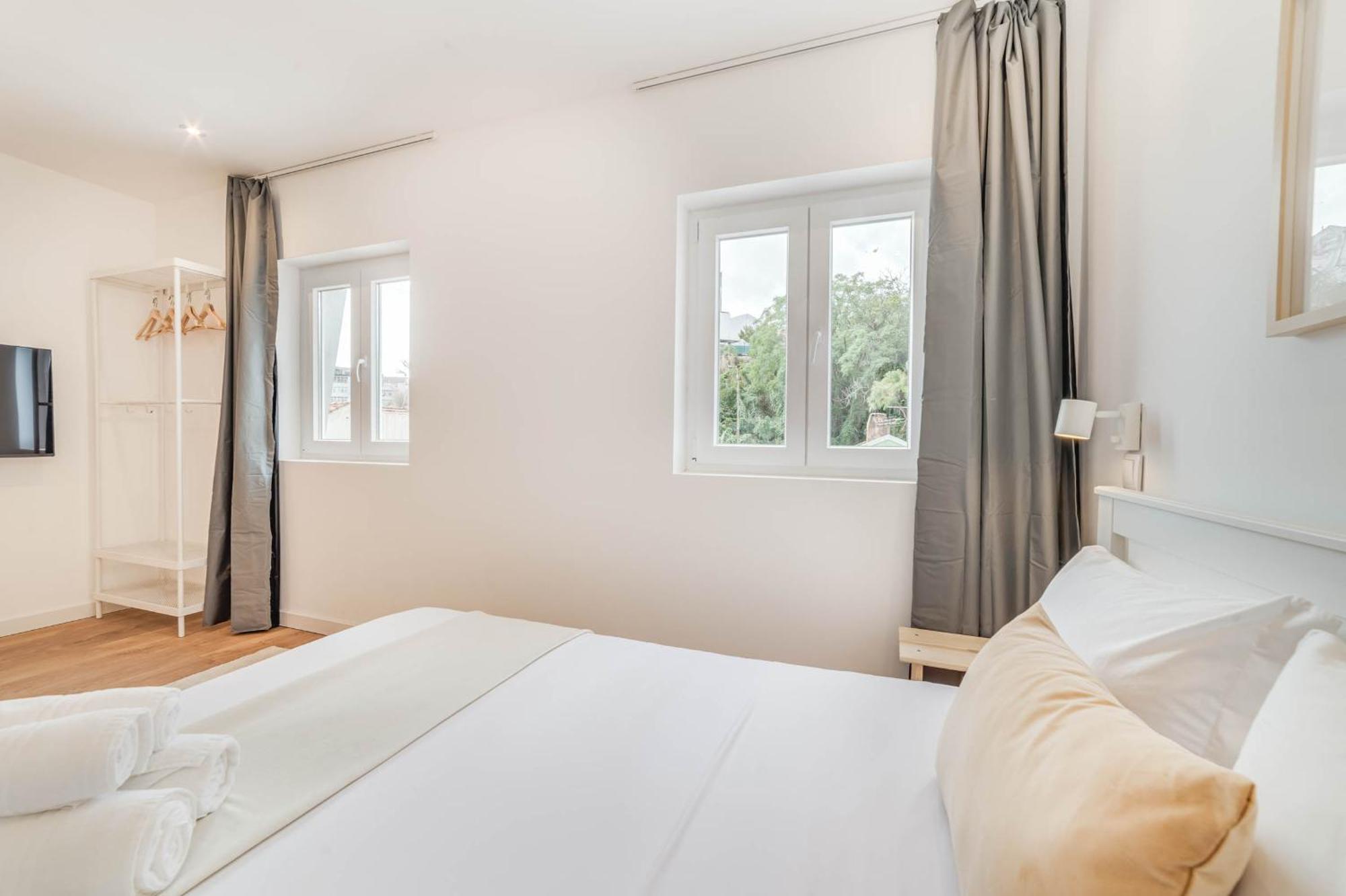 Blue Charm - Campolide Apartments Лиссабон Экстерьер фото