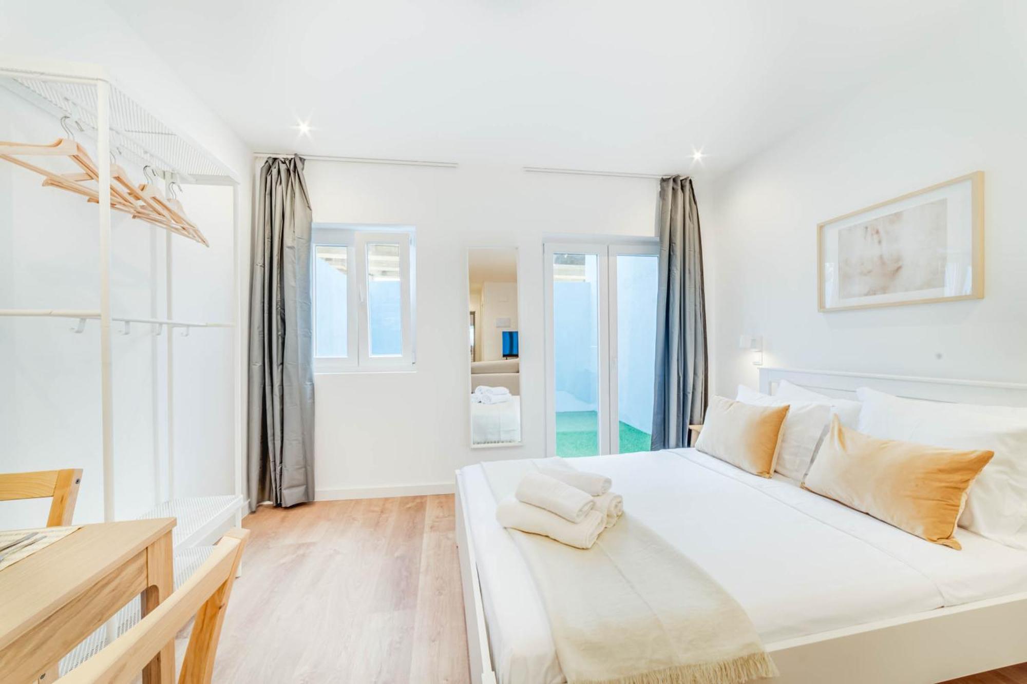Blue Charm - Campolide Apartments Лиссабон Экстерьер фото